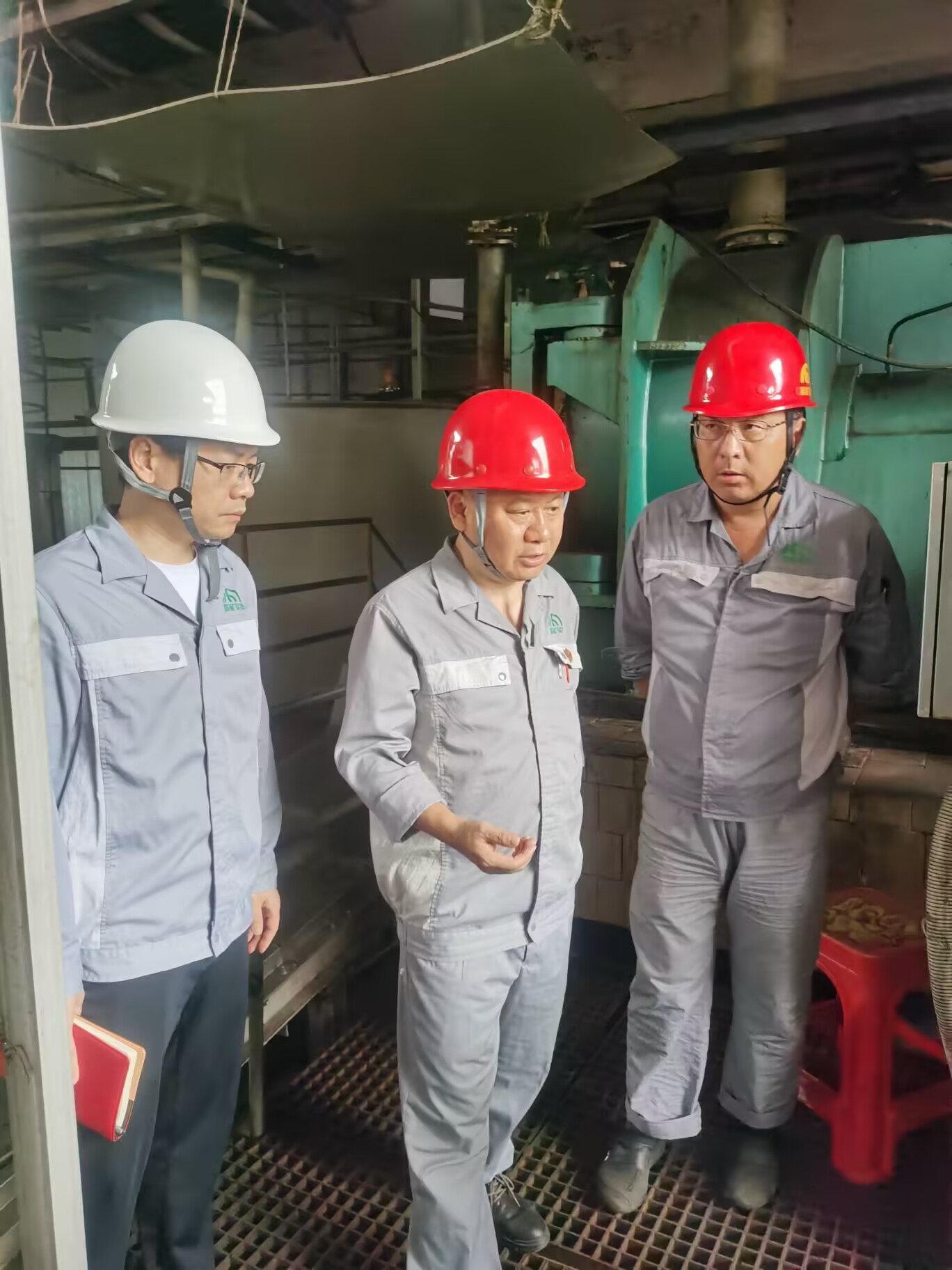 能矿锰业：国庆中秋节前安全大检查，筑牢节日安全防线